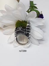 Load image into Gallery viewer, rs7288 - Sterling Silver Tall Steeple Ring With Cross On Top