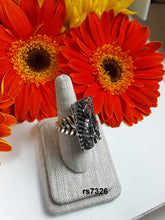 Load image into Gallery viewer, rs7326 - Silver Rectangle Virgin Ring