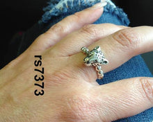 Load image into Gallery viewer, rs7373 - Small Sterling Silver Leopard Head On Sterling Beaded Band