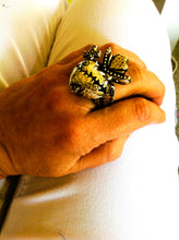 Load image into Gallery viewer, rs7616 - Sterling Silver Sacred Heart With Sterling Cross And Zig Zag Open Center, On Zig Zag Shank