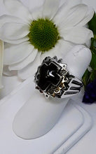 Load image into Gallery viewer, rs8511 - Starburst cross ring with craters and hand-cut stone