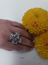 Load image into Gallery viewer, rs8640 - K.D.Cross heart ring
