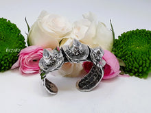 Load image into Gallery viewer, bs7182 - 3 Cowboy Hat Cuff