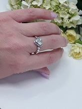 Load image into Gallery viewer, rs5001 heart charm ring beaded band