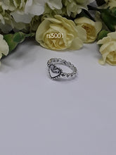 Load image into Gallery viewer, rs5001 heart charm ring beaded band