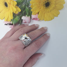 Load image into Gallery viewer, rs7266 sterling silver crosshatch heart