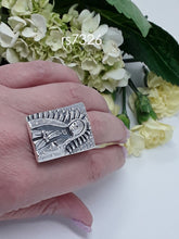 Load image into Gallery viewer, rs7326 - Silver Rectangle Virgin Ring