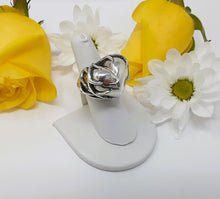 Load image into Gallery viewer, rs7352 - Large Sterling Silver "Deer Heart" Ring With Sterling Silver Antlers Around The Heart