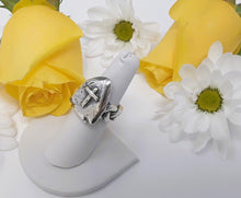 Load image into Gallery viewer, rs7508 - Sterling Silver Arrowhead With Cross On Large Braided Shank