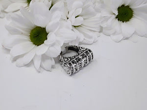 rs7591 - 5 Tall Crosses Sterling Silver Ring
