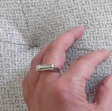Load image into Gallery viewer, rs7921 - Arrow Stack Ring