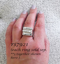 Load image into Gallery viewer, rs7921 - Arrow Stack Ring