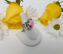 Load image into Gallery viewer, rs8511 - Starburst cross ring with craters and hand-cut stone