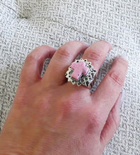 Load image into Gallery viewer, rs8511 - Starburst cross ring with craters and hand-cut stone