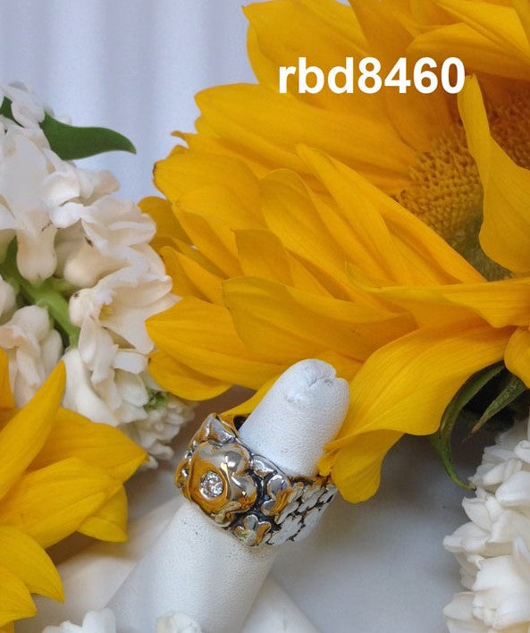 rbd8460 - Blooms Sterling Silver Flower Band With Solid 14k Gold Flower Top And Diamond