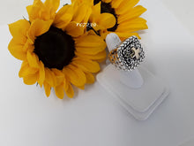 Load image into Gallery viewer, rc7239 - Sterling Silver Shank with Stars, Sterling Silver Rope Around Crater with Gold Cross
