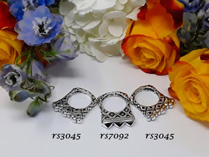 rs7092 - Sterling Silver Pyramid Stack Ring w/Diamond Shank