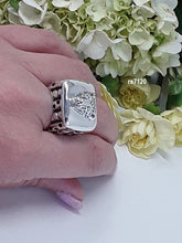 Load image into Gallery viewer, rs7120 sterling silver leopard head ring sq top
