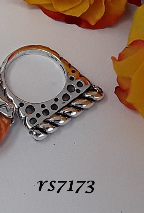 rs7173 - Sterling Silver Spotted Shank Ring w/Medium Braided Top