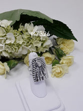 Load image into Gallery viewer, rs7326 - Silver Rectangle Virgin Ring
