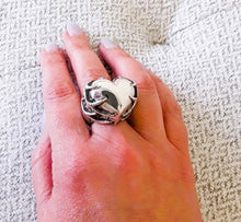 Load image into Gallery viewer, rs7352 - Large Sterling Silver &quot;Deer Heart&quot; Ring With Sterling Silver Antlers Around The Heart
