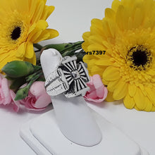 Load image into Gallery viewer, rs7397 all sterling cross ring
