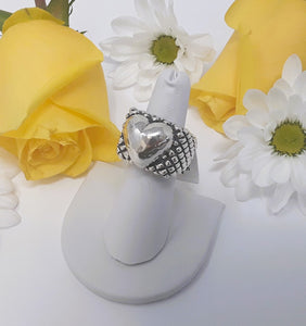 rs7266 - Sterling Silver Crosshatch Square Heart Ring