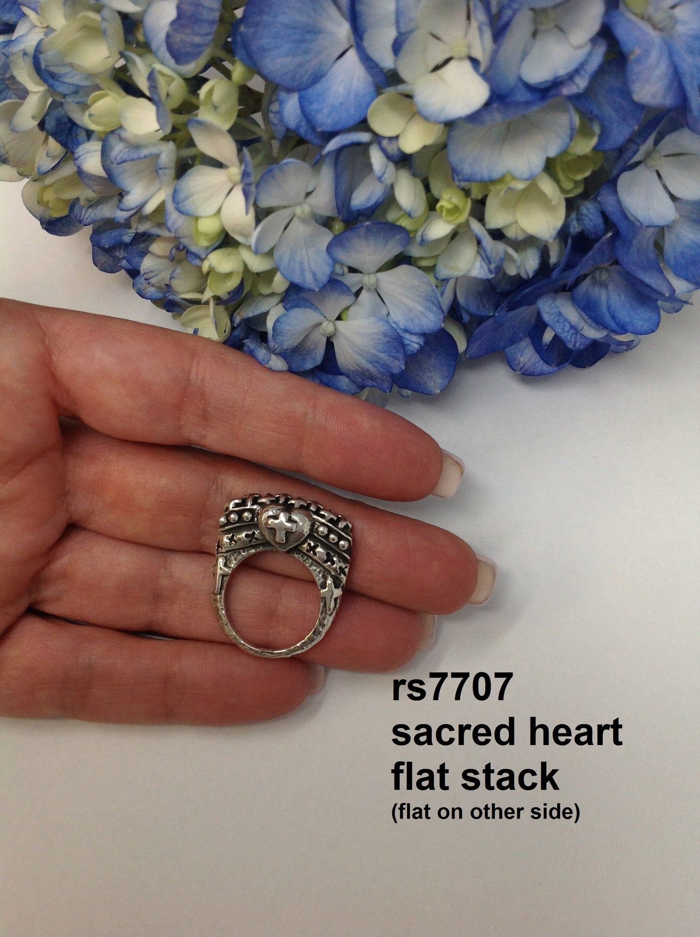 rs7707 - Sterling Silver Sacred Heart w/Cross