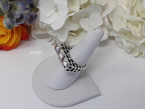 rs7767 - Sterling Silver Flat 3 Blocks With Brick Shank
