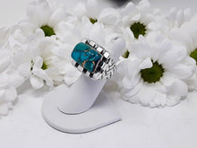 Load image into Gallery viewer, rs8171 - Weave Ring with Square Top And 1/2 Moon Stone

